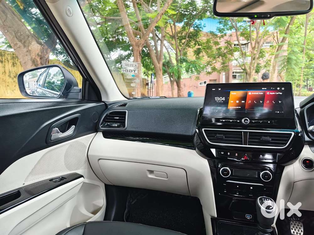 Mahindra Xuv 3xo Ax7l Petrol Mt, 2025, Petrol