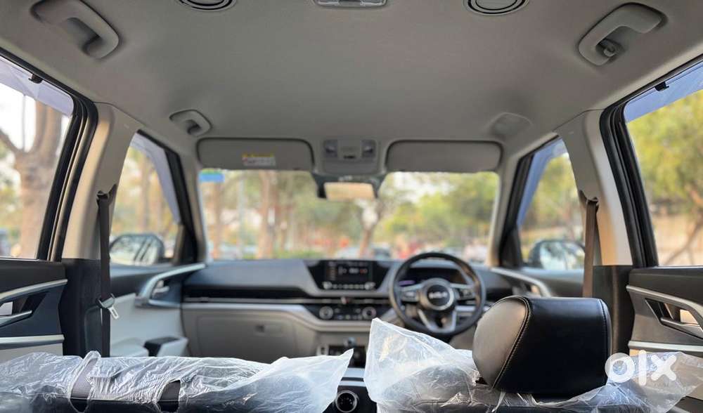 Kia Carens 1.5 Premium 7 Str, 2025, Petrol