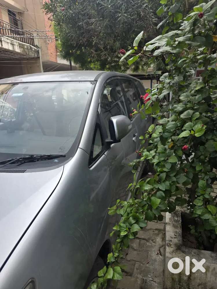 Toyota Innova 2016
