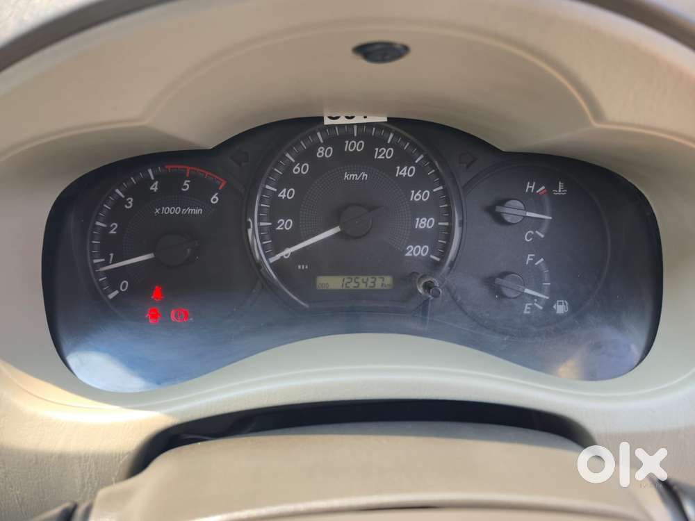 Toyota Innova 2.5 G (diesel) 8 Seater, 2015, Diesel