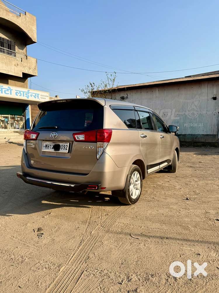 Toyota Innova Crysta 2018