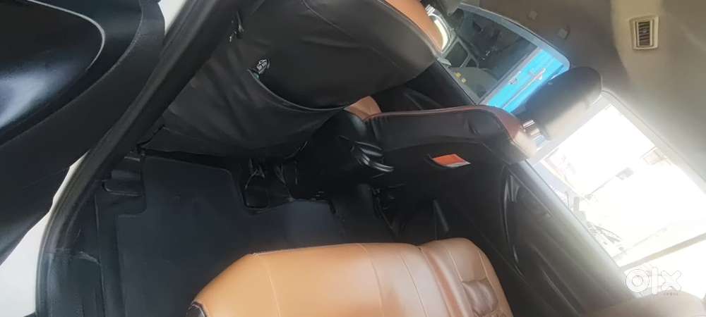 Toyota Innova Crysta 2019