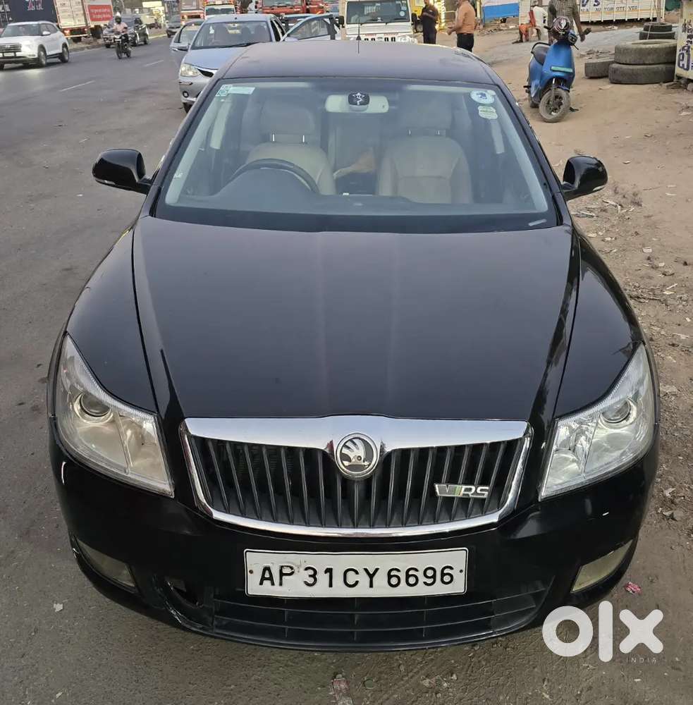 Skoda Laura 2009, Ambiente 1.9pd Diesel Manual