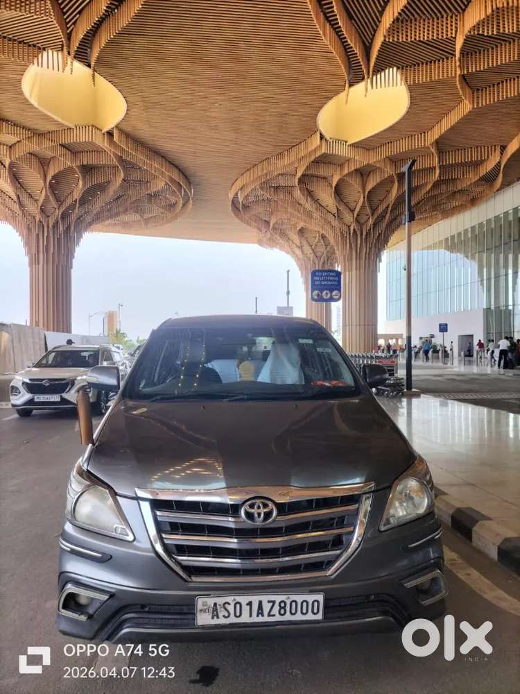 Toyota Innova 2012
