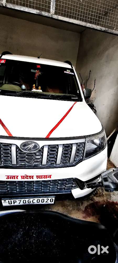 White Mahindra Bolero Neo N8 2022 For Sale