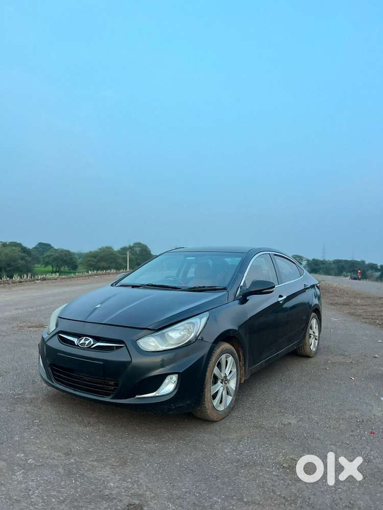 Hyundai Fluidic Verna 2013