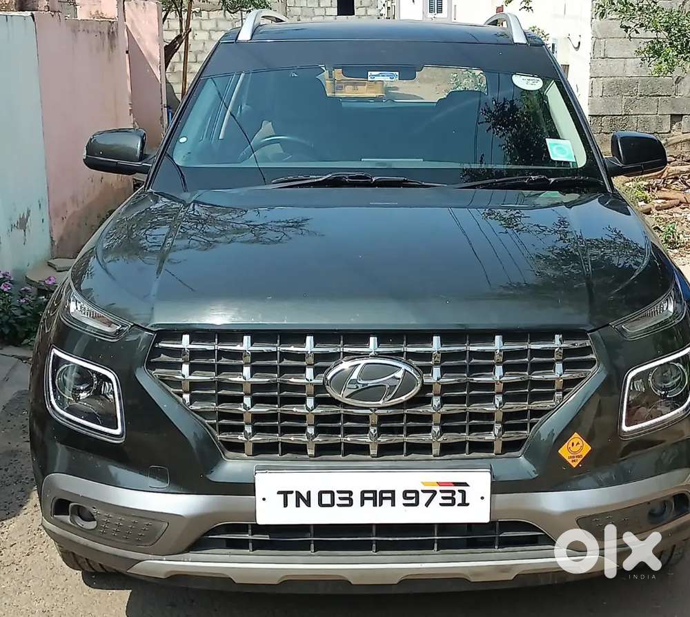 Hyundai Venue 2019 Petrol Well Maintained