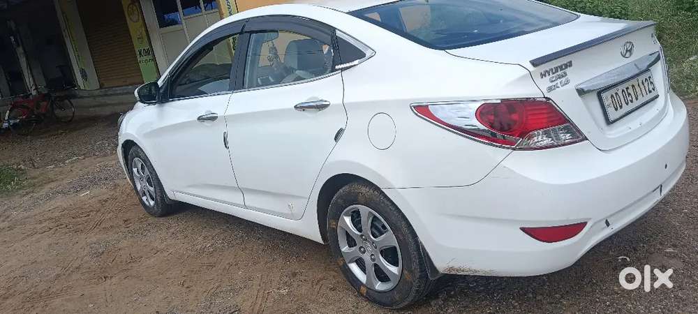 Hyundai Verna 2013