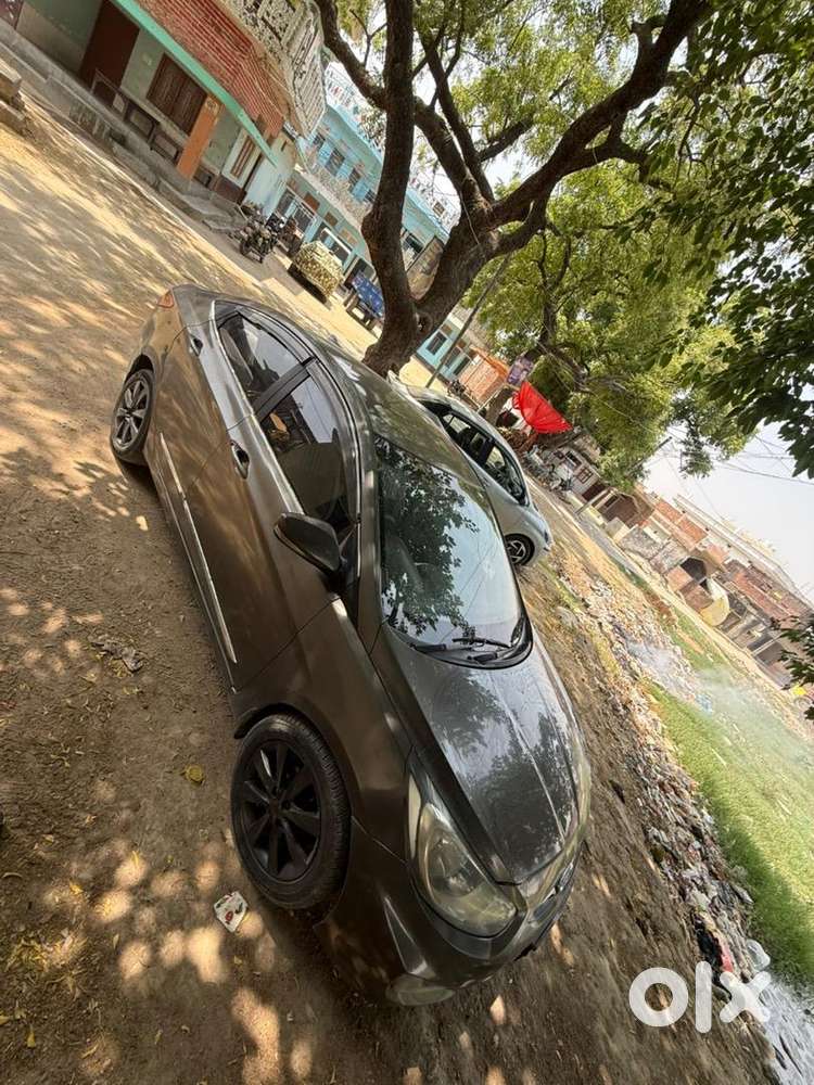 Hyundai Verna 2012 90000 Km Driven