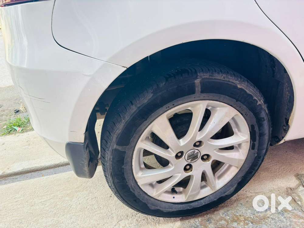 Maruti Suzuki Swift Ddis Zdi, 2012, Diesel