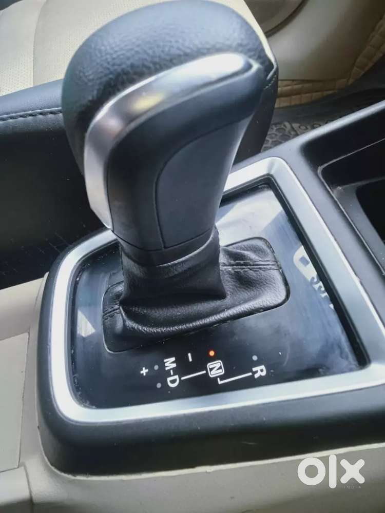 Maruti Suzuki Dzire Cng / Amt / Petrol