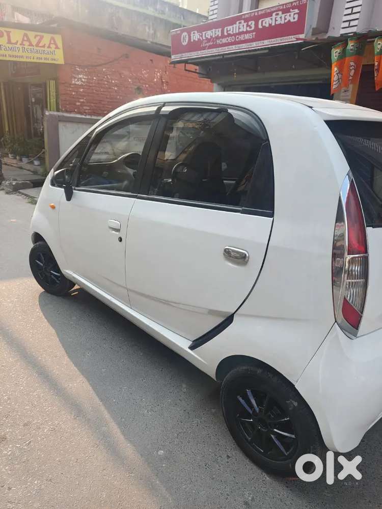 Tata Nano Lx 2012