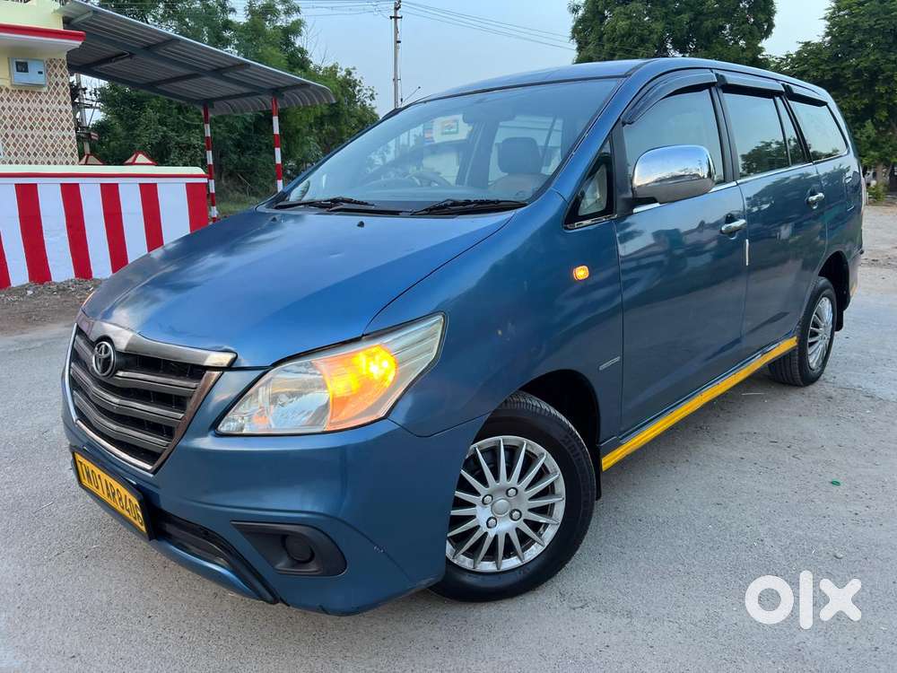 Toyota Innova 2.5 G (diesel) 8 Seater, 2012, Diesel