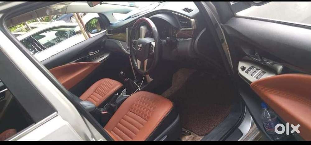 2016 Toyota Innova Crysta