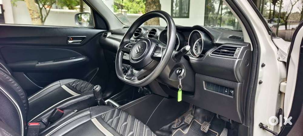 Maruti Suzuki Swift Vxi + Manual, 2020, Petrol