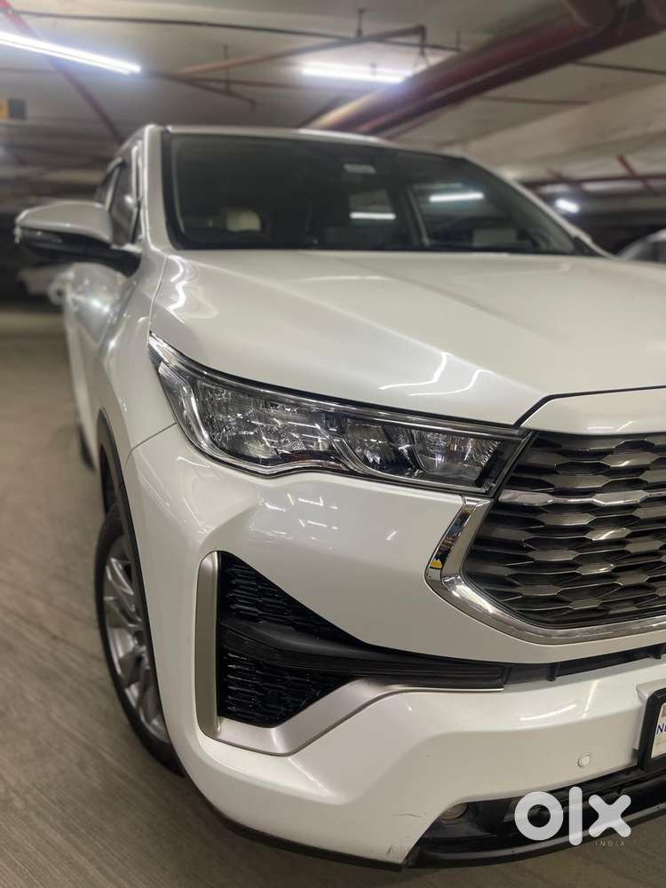 Toyota Innova Hycross 2.0 Zx (o) Hybrid 7 Str, 2025, Petrol