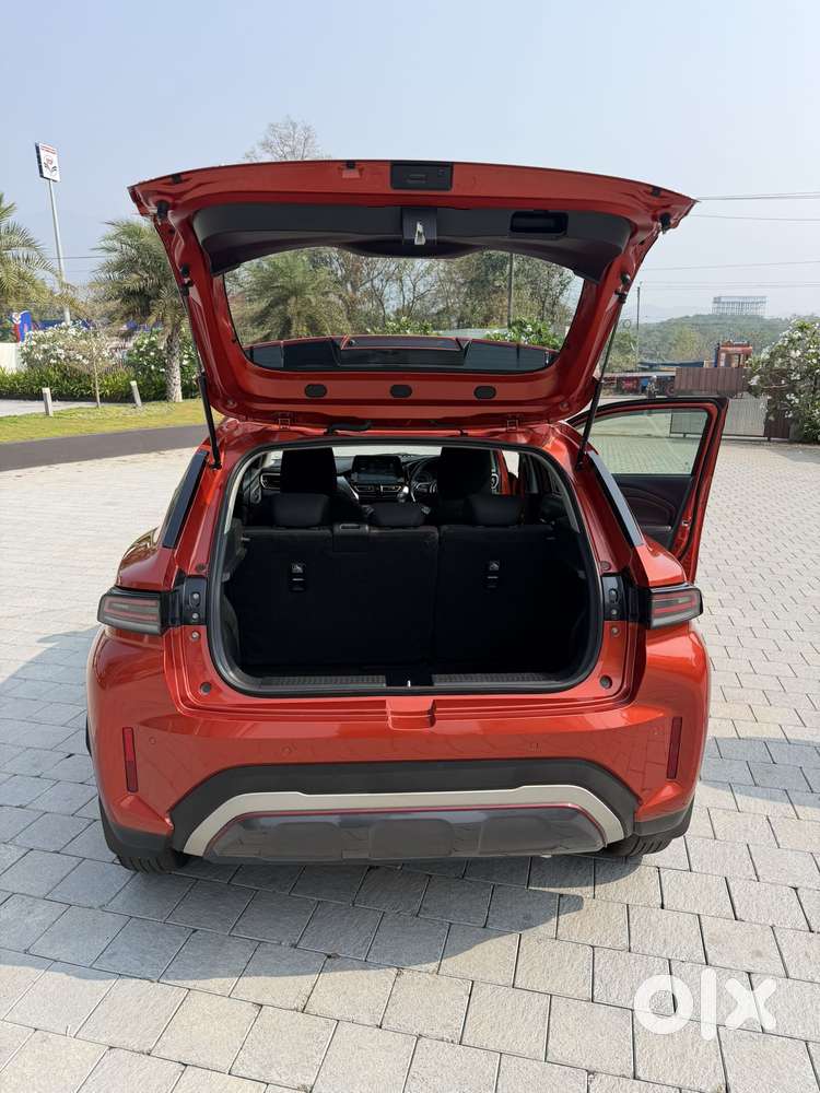 Toyota Urban Cruiser Taisor V 1.0 Petrol Mt, 2024, Petrol