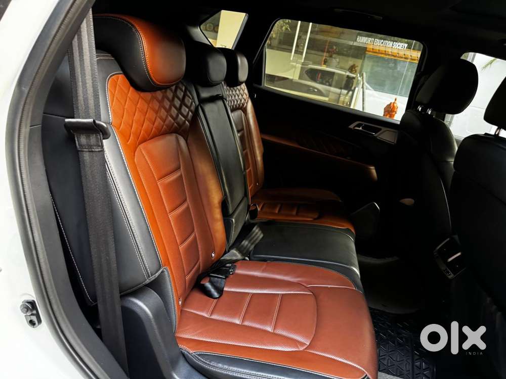 Mahindra Alturas G4 4wd At, 2019, Diesel