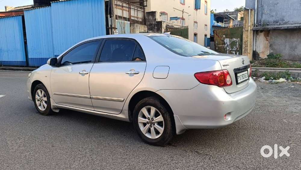 Toyota Corolla Altis G, 2010, Petrol