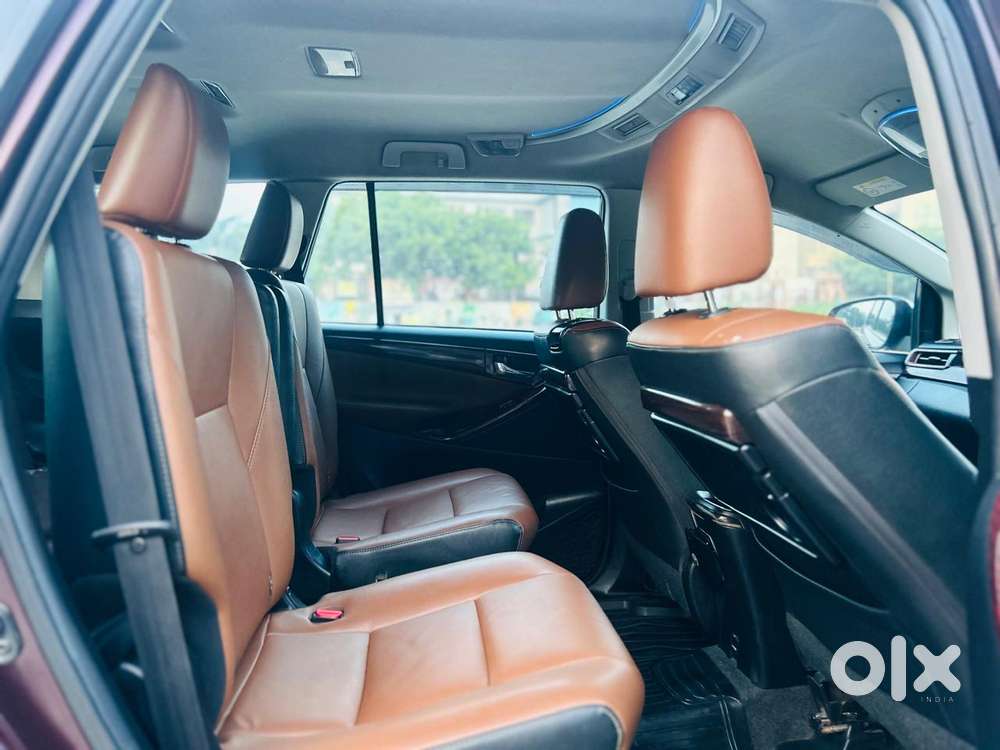Toyota Innova Crysta [2020-ongoing] 2.7 Zx At 7 Str, 2022, Petrol