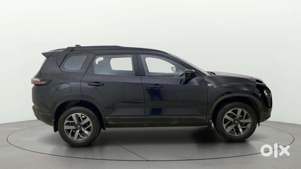 Tata Safari 2.0 Kryotec Xza Plus (o) Red Dark Edition, 2023, Diesel