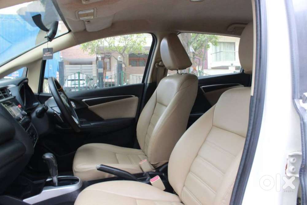 Honda Jazz V Automatic, 2015, Petrol