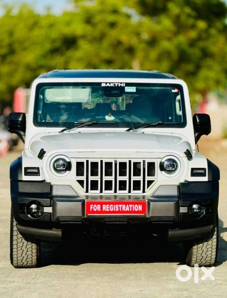 Mahindra Xuv700 2.2 Ax 7 Diesel Mt Luxury Pack Str, 2025, Diesel