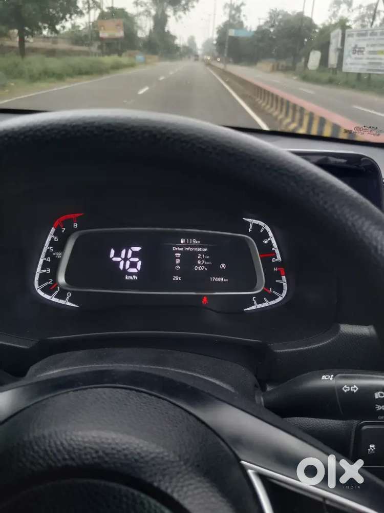 Kia Sonet 2025 Petrol 17400 Km Driven