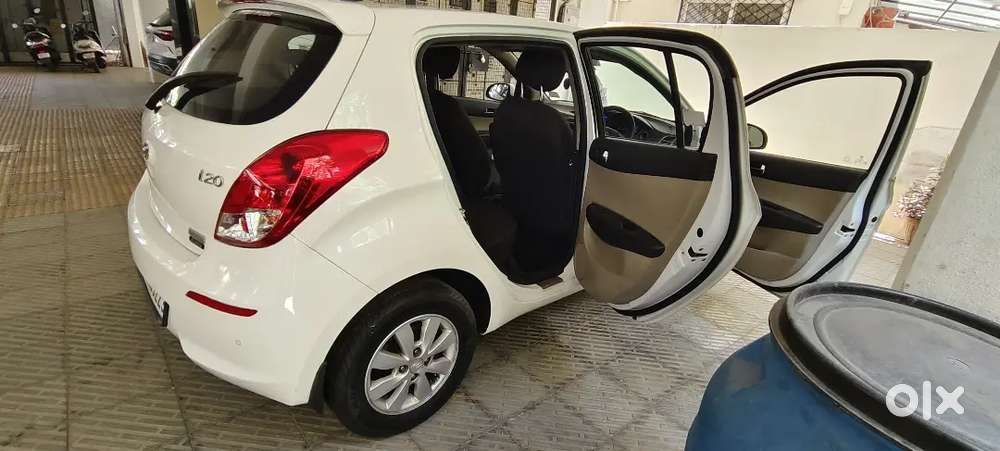 Hyundai I20 - 2014 - Petrol 5200 Km Driven