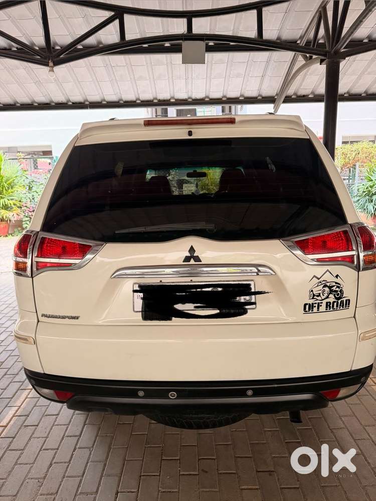 Mitsubishi Pajero Sport 2012