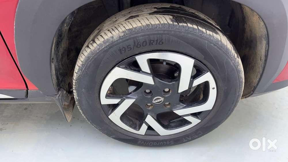 Nissan Magnite 1.0 Xv Dual Tone, 2023, Petrol