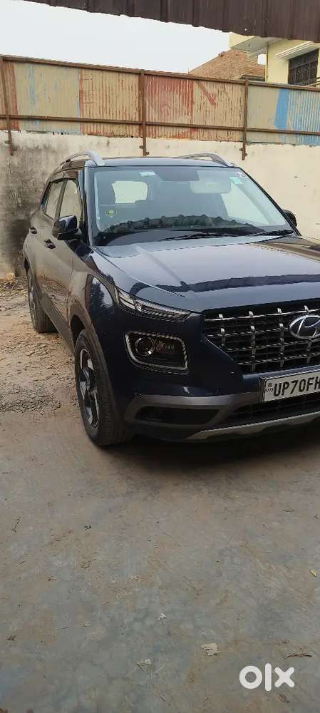 Hyundai Venue 2020 Diesel 65000 Km Driven