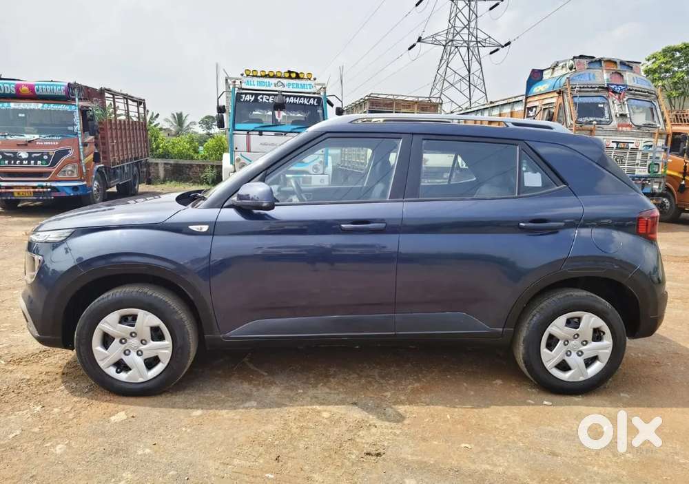 Hyundai Venue S 1.2 Petrol, 2022, Petrol