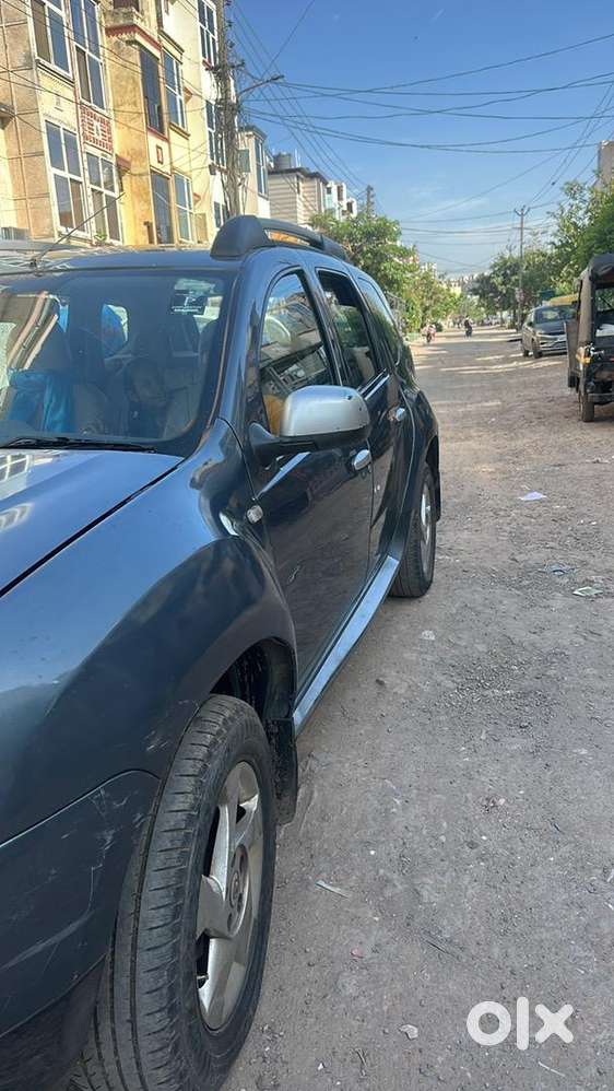 Renault Duster 2013 Diesel Good Condition All Futures Working