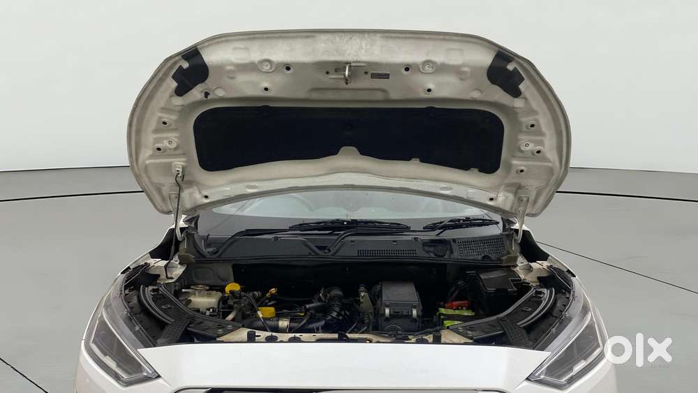 Nissan Magnite 1.0 Xv Premium Turbo Cvt, 2022, Petrol