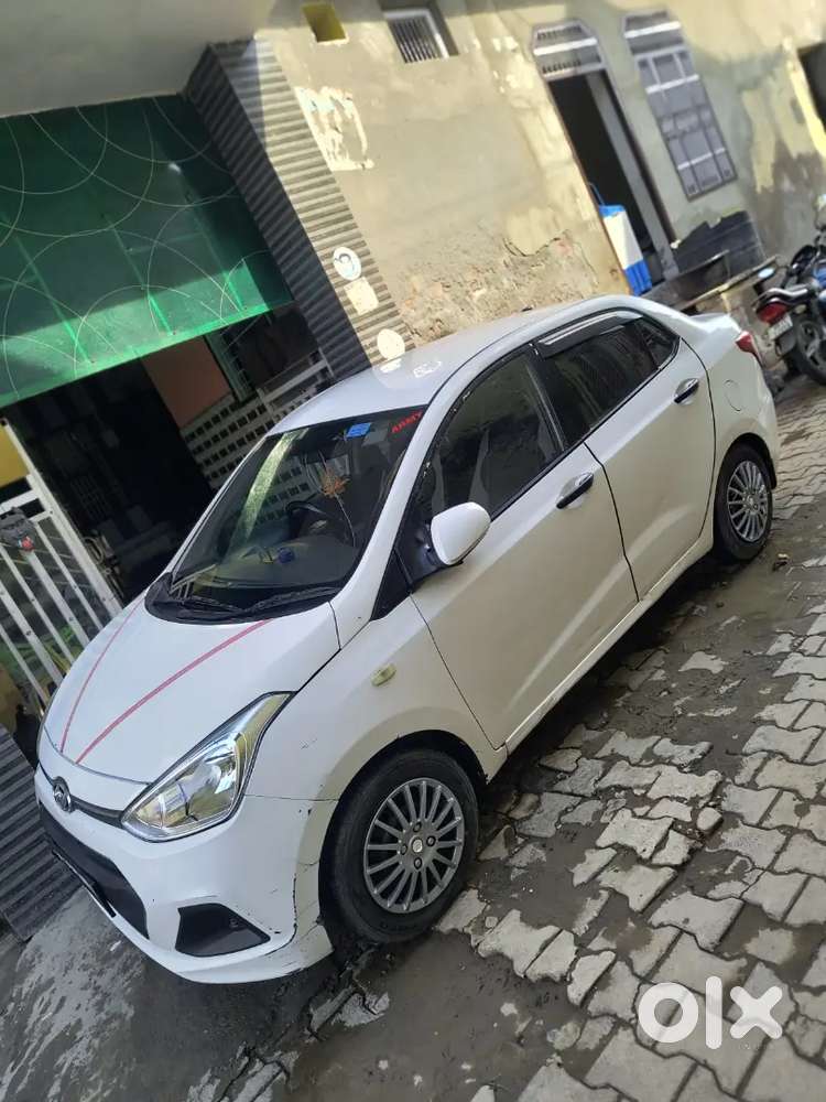 Hyundai Xcent 2016