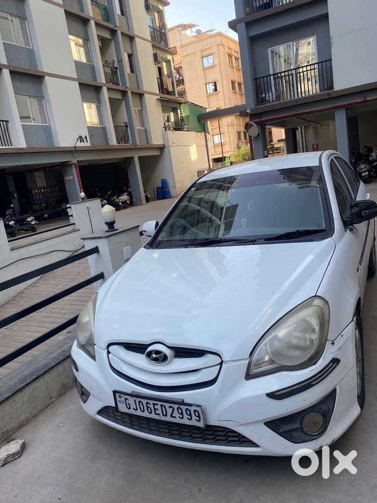 Hyundai Verna 2010 Petrol