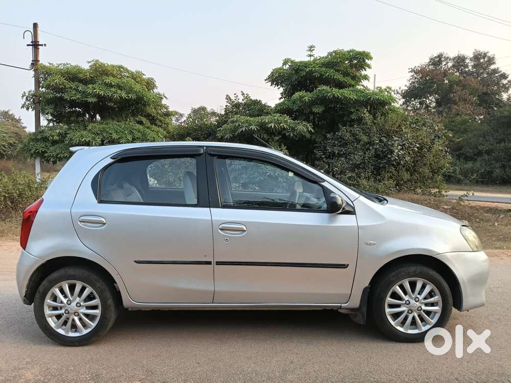 Toyota Etios Liva 2011-2012 Vx, 2011