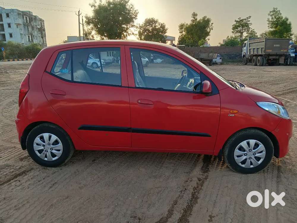 Hyundai I10 2012 Petrol 73500 Km Driven