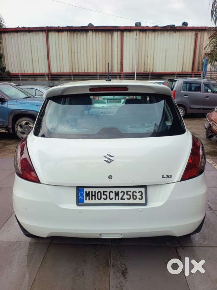 Maruti Suzuki Swift Lxi, 2015, Petrol