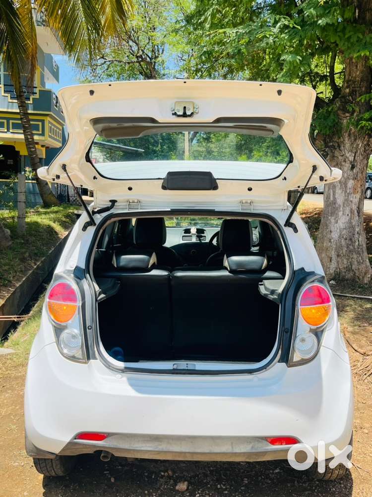 Chevrolet Beat Petrol 2011