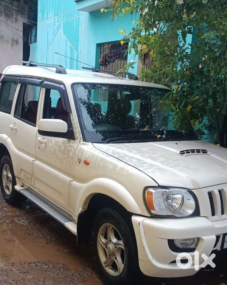 Mahindra Scorpio Classic 2009 diesel car