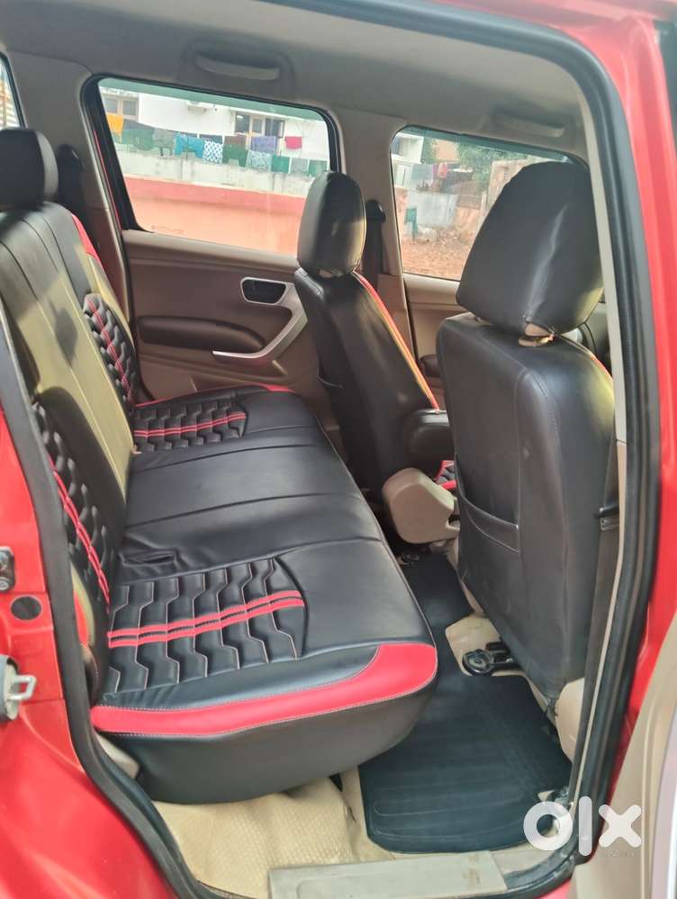 Mahindra Tuv 300 T8, 2017, Diesel