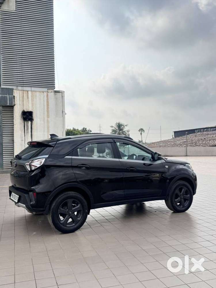 Tata Nexon, 2022, Petrol
