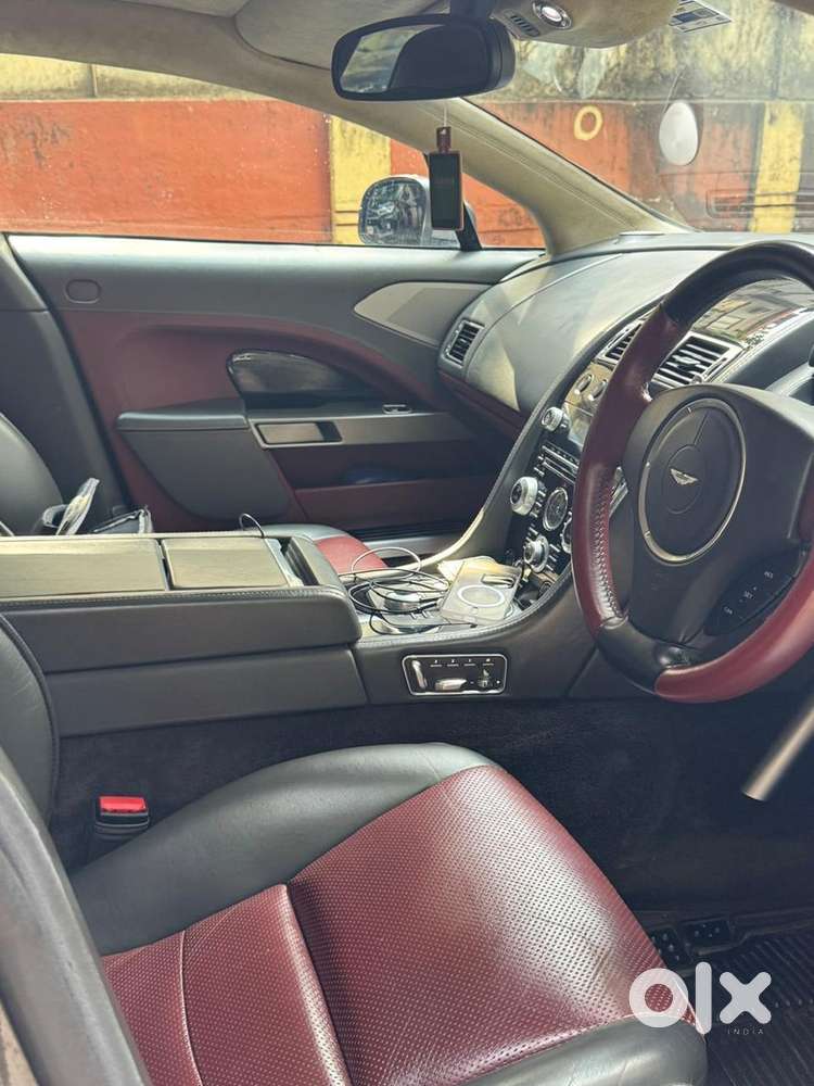 Aston Martin Rapide V12 Petrol 2011