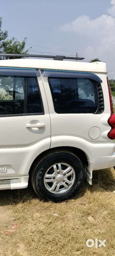 Mahindra Scorpio Vlx 2014