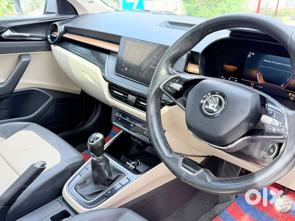 Skoda Slavia 1.0 Tsi Style, 2022, Petrol