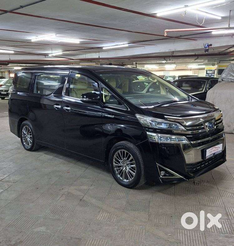 Toyota Vellfire 2.5 Hybrid, 2022, Petrol