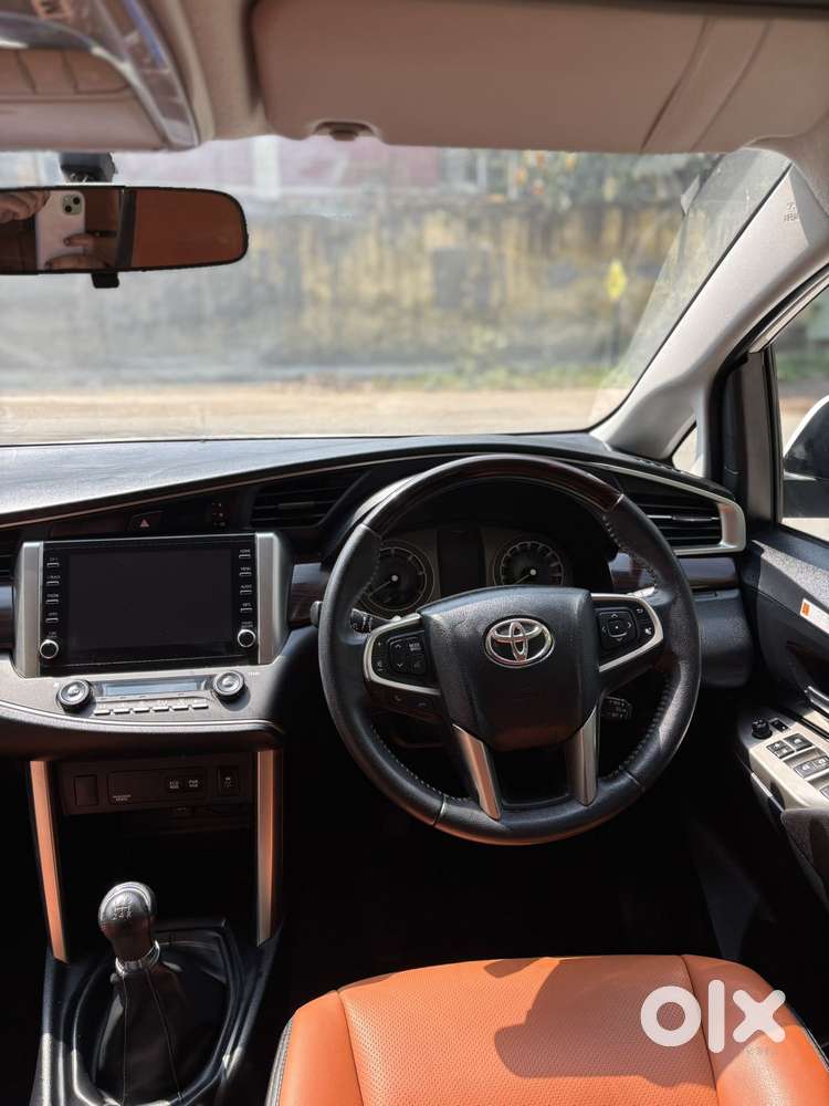 Toyota Innova Crysta 2.4 V 8 Str, 2024, Diesel