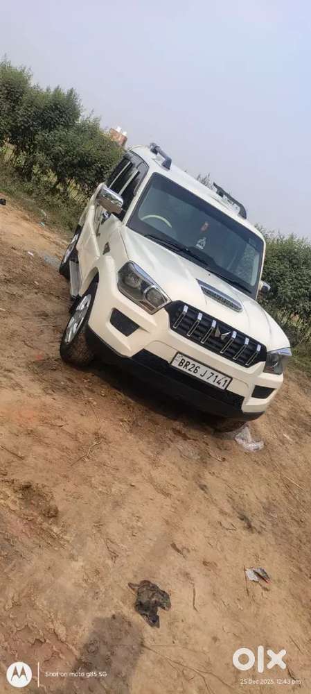 Mahindra Scorpio S4 2016 डीज़ल
